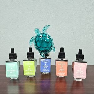 Bath & Body Works TRAVEL Wallflowers + TURTLE Scent Control Nightlight Plug